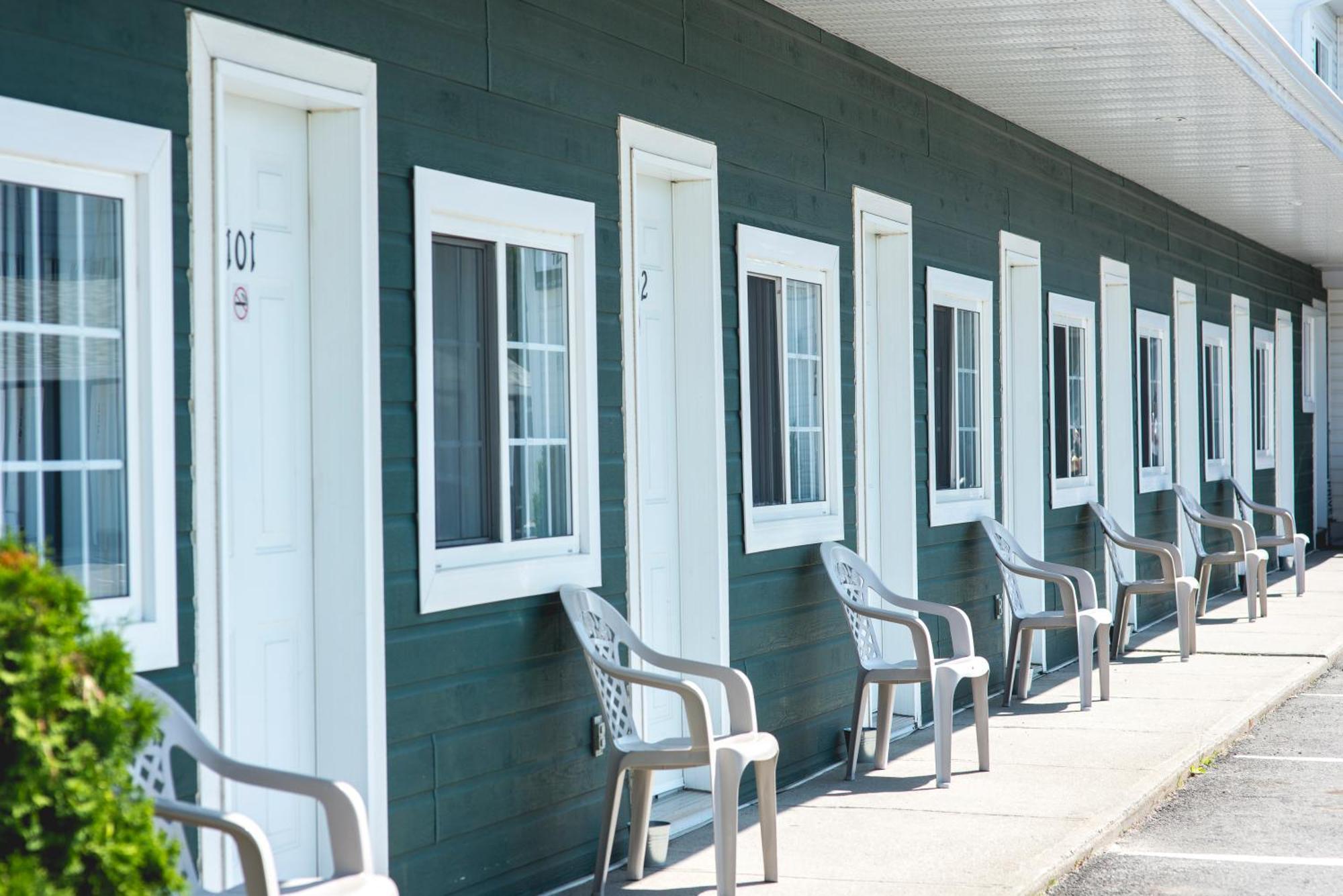 Motel Park วาล-ดอร์ ภายนอก รูปภาพ